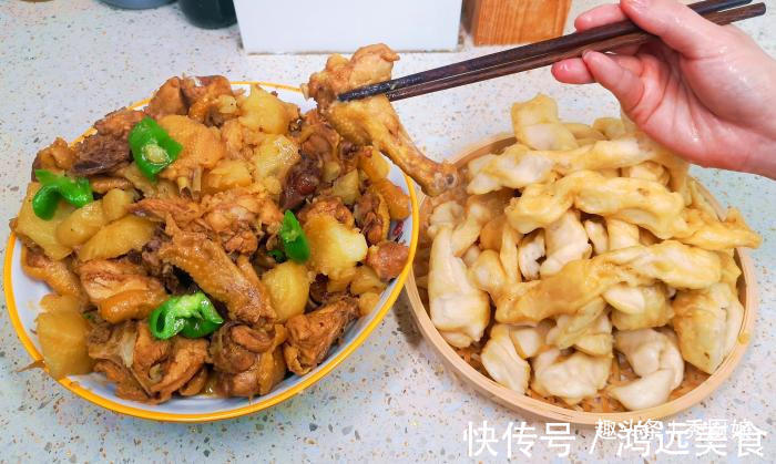 炖鸡|全家迷上此面食,三天两头做一次,饭菜一锅出,发朋友圈被点赞