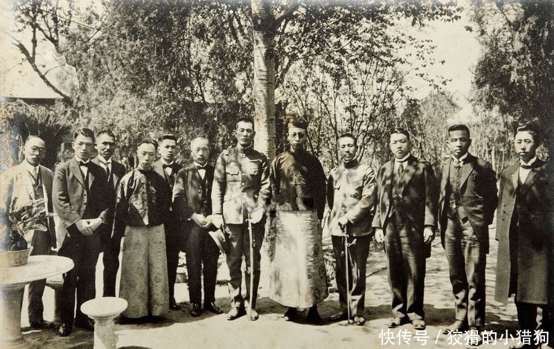 晚清|他是晚清最忠心遗老,把自家房子让给溥仪住,天天早上给皇上扫院子