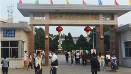 我国名震全国三所高考工厂，学子梦想学府，考上就可以上重点大学