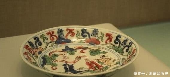 发现|公主小墓被盗毁,考古人员踢墙发泄,却踢出一件3亿的宝物