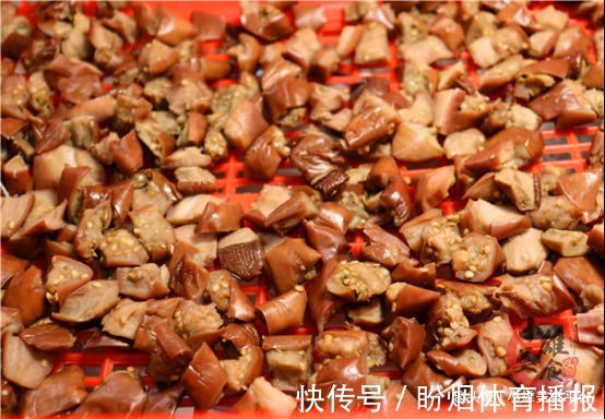 茄子丁|腌茄子的季节到了,学会这样做,香辣开胃,吃半年都不怕坏