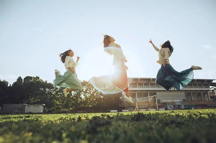 在于|王小波：青年的动人之处，就在于勇气，和他们的远大前程