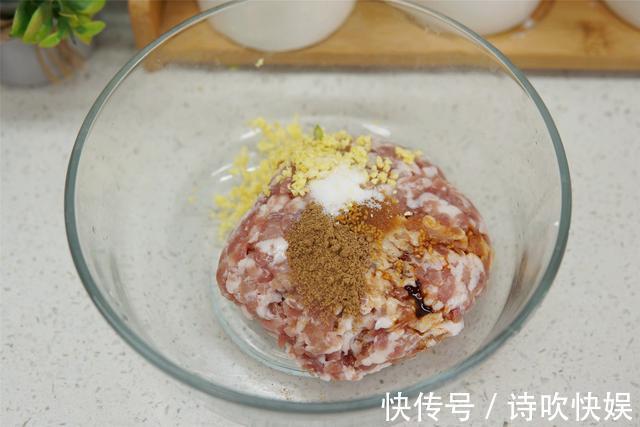 莲藕|秋天吃饺子,韭菜黄瓜都不如这个馅,5元一斤,现在吃正是季节