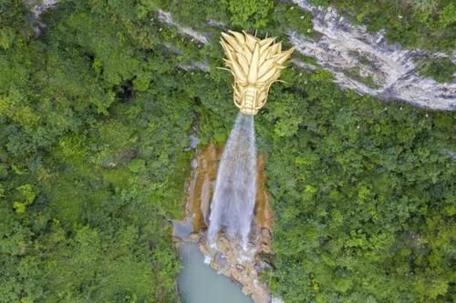中年|贵州“另类走红”的景区，耗资百亿建造“水龙头”，或成新地标