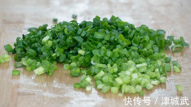 秋冬交替，最该吃这蒸菜，鲜嫩营养好吃不贵，不燥不热顺利过寒冬