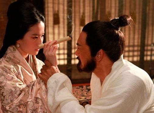  女人|她是曹操不惜一切想要得到的女人，与李清照齐名的大才女