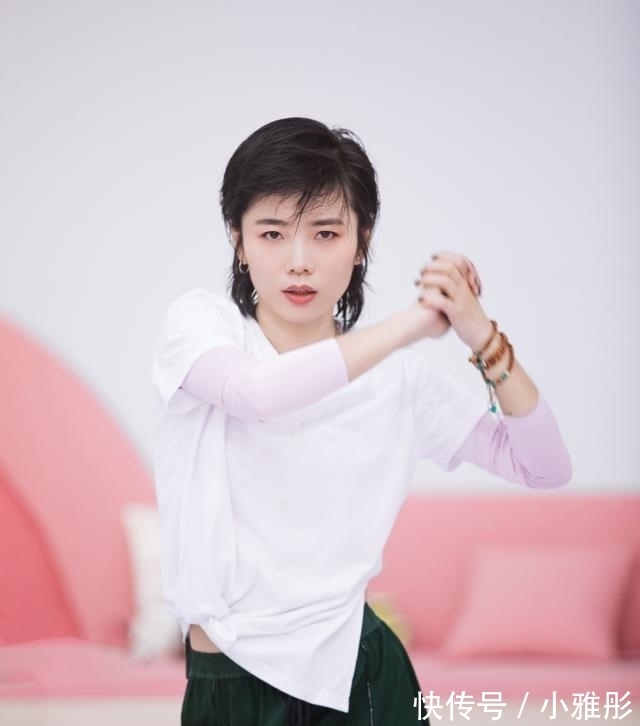 许飞|许飞再度回应与尚雯婕《王牌》事件,称这件事导致她所有工作都没了,还扯上了吴昕