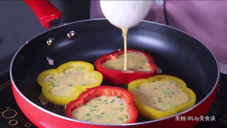  过瘾|教你一个鸡蛋饼创新吃法，早餐孩子一餐能吃4块，特别香特别过瘾