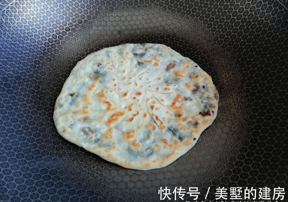 猪油|自从学会做梅干菜肉饼，我家一周吃3次，又香又脆，放凉了也不硬