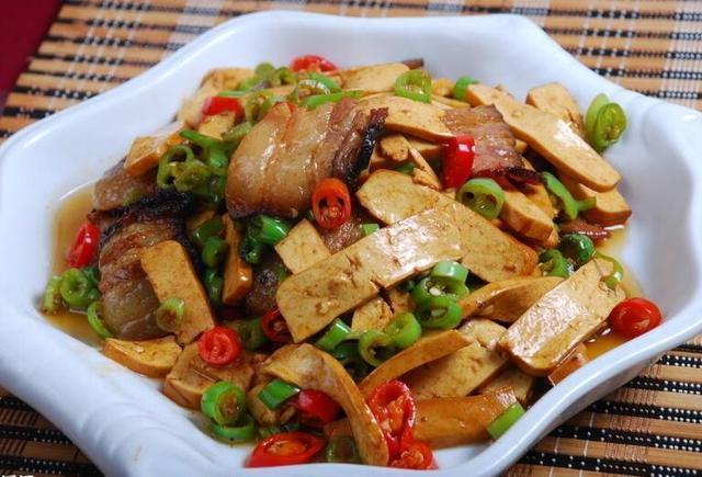 这三道菜，特别的不错，孩子们高兴，老人们也喜欢