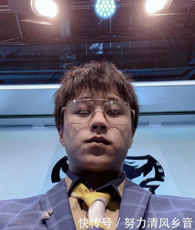 李九|KPL“相声组合”为何如此受欢迎解说李九自嘲看不懂比赛的观众还挺多！