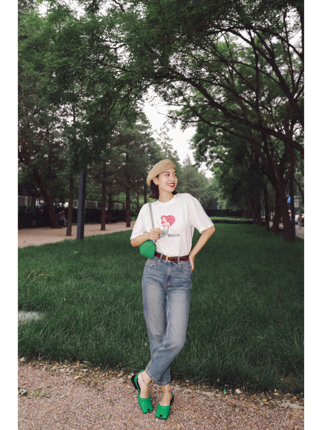 时尚|想要穿出少年感!不如试一试马甲衬衫+黑色西装裤,高级又时尚!