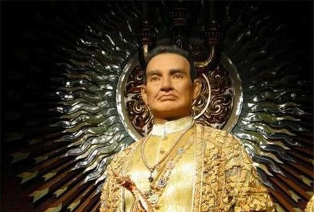 咸菜|皇帝送老乡18缸咸菜,老乡嫌弃扔17缸,到家打开肠子悔青