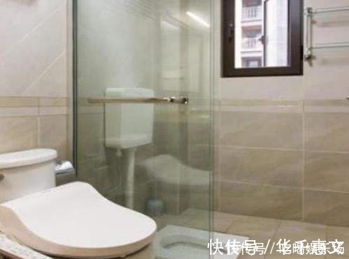 聪明人|小卫生间不要装马桶了，聪明人都是这样设计的，省钱实用省空间！