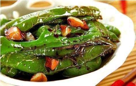 美食精选:虎皮青椒,鸭血毛肚血旺,酱烧黄鳝,干锅有机花菜做法