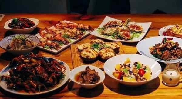 牛奶+鸡蛋|45岁后，懂得吃很重要！建议：早餐“三忌口”、晚餐“四不要”！