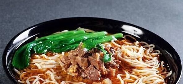  南方人吃面和北方人吃面，差别在哪吃货一眼就看出，不服来辩