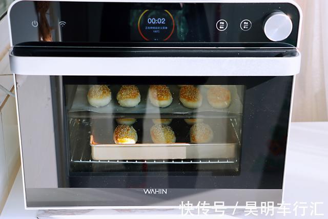 做酥点不用猪油也能酥掉渣,咬一口满嘴香,放三天不变样,吃不够