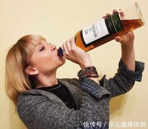 喝酒|无酒不欢的俄罗斯人,为何不爱中国白酒三个原因一针见血!