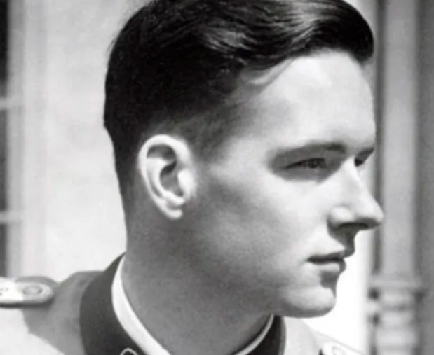 二战时期|颜值即正义？二战时期这位德国军官，竟因长得帅被无罪释放