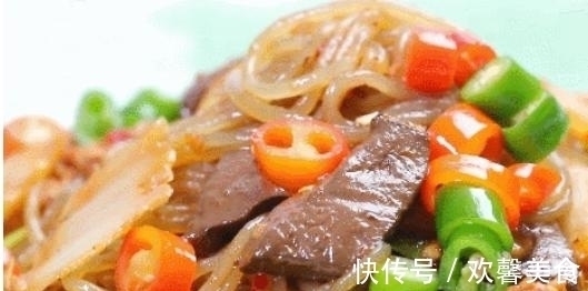 酸菜|冬季,豆腐和它是绝配!随手炖一锅补铁养肝,天冷做来最开胃