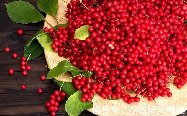 肝细胞|想要养护肝脏，牢记“常吃2物，多喝2水”，可能帮你修复肝脏！