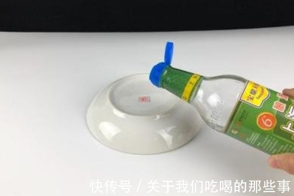 锋利|菜刀钝了抹上牙膏，几分钟就变得光亮锋利，真管用，很多人不知道