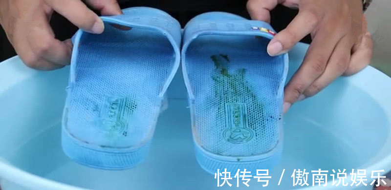 不管多脏的拖鞋,只需水里撒上一把它,洗出的拖鞋像新的一样