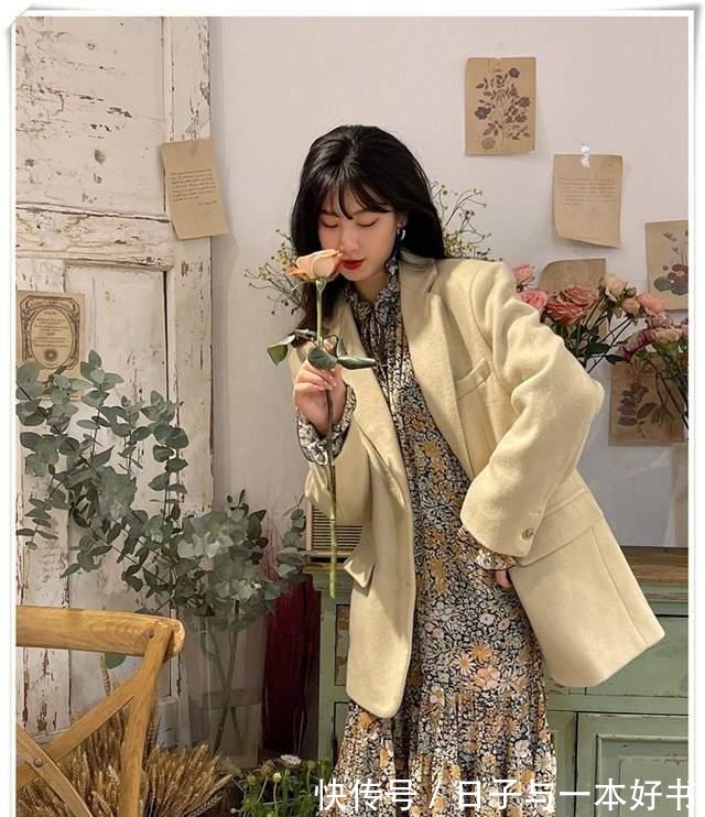 穿搭 碎花裙+西装，打破风格的穿搭，开春这么穿太美了！