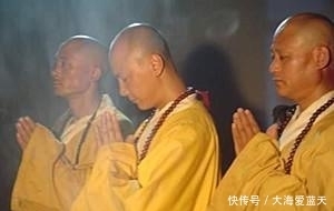  和尚|朱元璋进寺庙上香，问和尚：皇帝要跪拜佛吗？和尚的回答太有才了