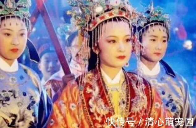 省亲!红楼梦中,贾元春究竟发现了什么骇人秘密,而被皇帝赐死?