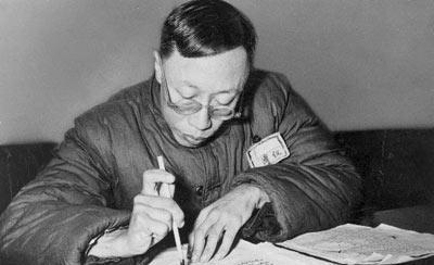 日本|末代皇帝溥仪登基时想穿龙袍日本人不答应只允许他穿日本大元帅服