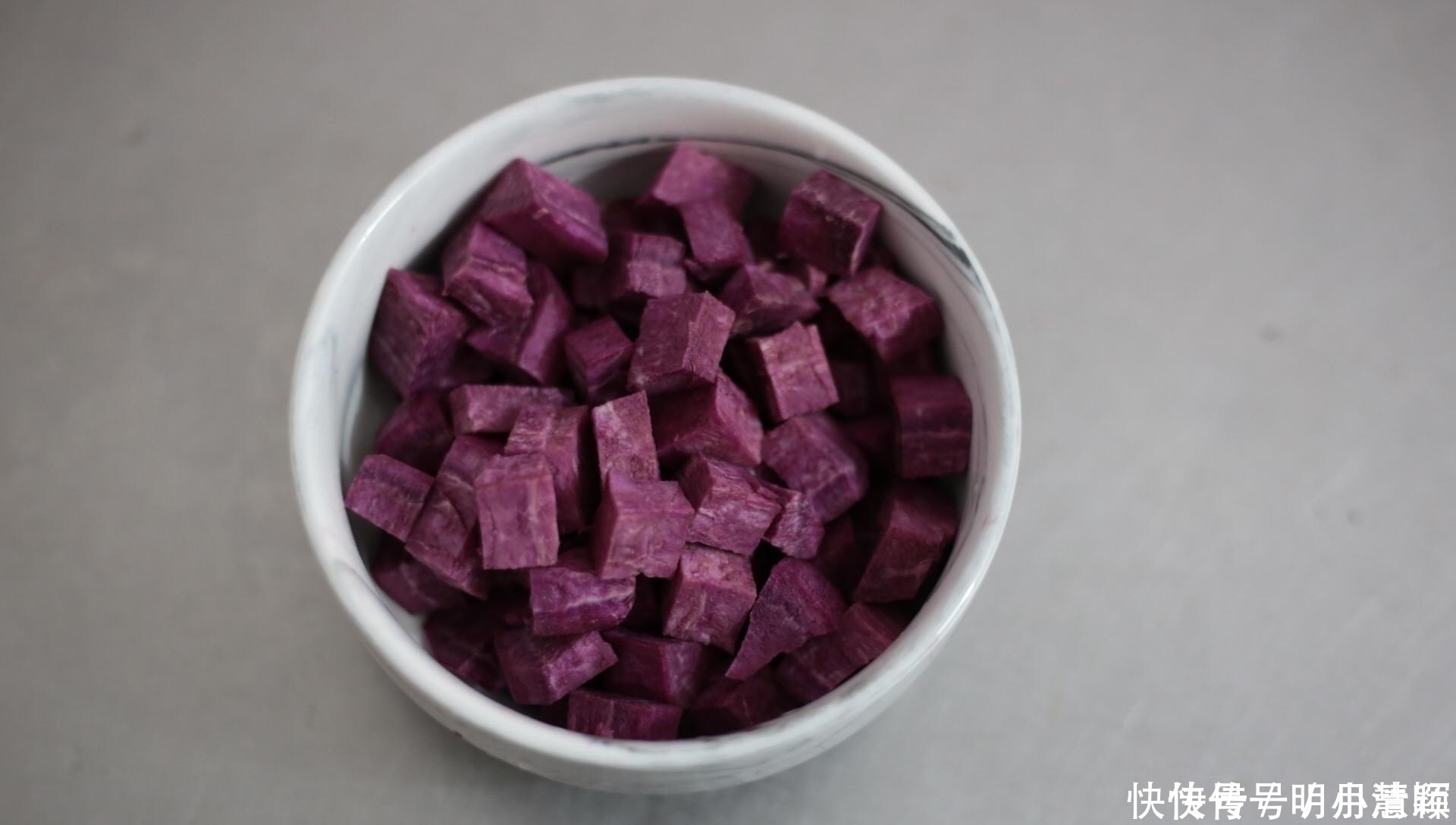 中薪|银耳和此物是绝配,每天一碗,脸蛋红润腰变细,爱美女人要多喝