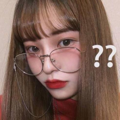 初中|初中就带上“眼镜”的女孩子,多半是这3类,你中招了吗