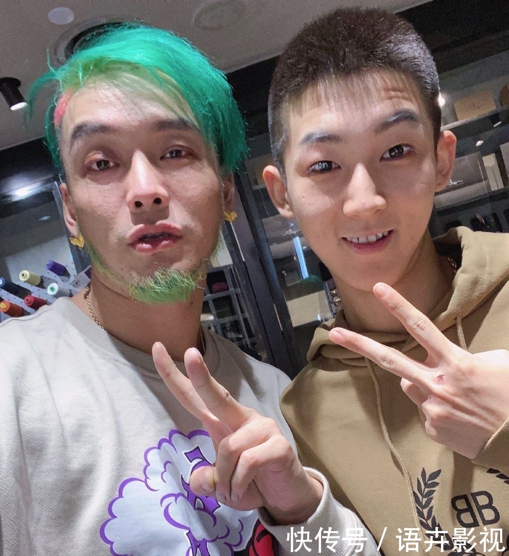 中国有嘻哈|引发争议!福克斯、辉子、徐真真、暴扣哥同台