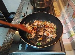  比肉好吃的杏鲍菇菜谱，杏鲍菇炒肉，简单美味营养，超级下饭