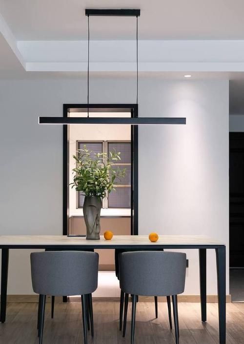 装修|家居装修也玩高冷范儿，这套128㎡轻奢三居送上，你能借鉴多少？