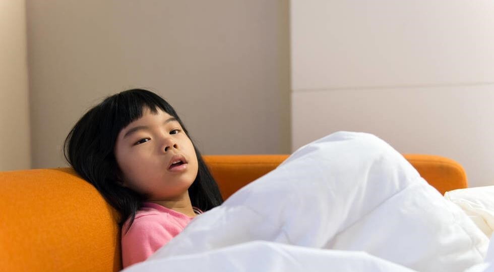 女孩|8岁女孩脾胃弱发育难?提醒:2种汤别给孩子喝,伤脾胃孩子难长高