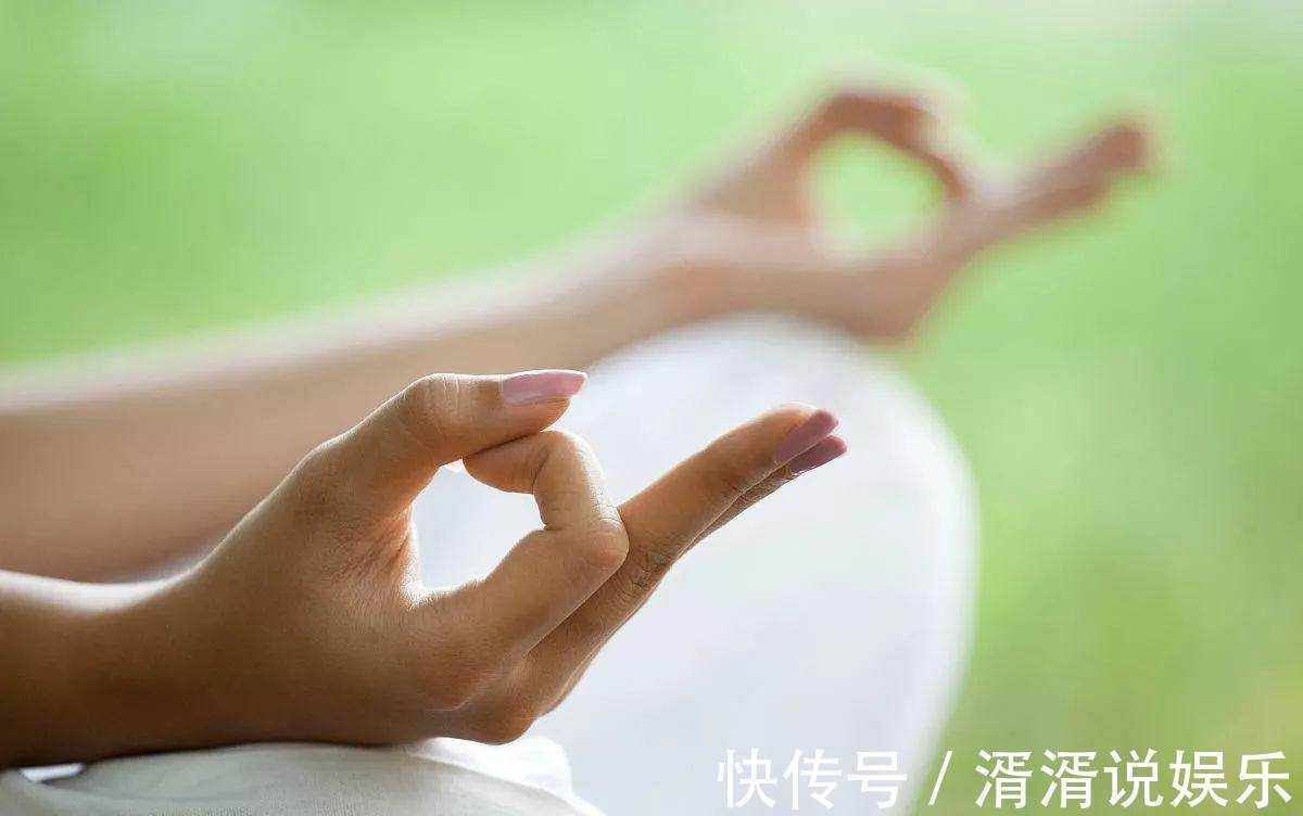 手印|太神奇！三根手指放在一起竟能养肝、排毒，每天5分钟排毒很轻松