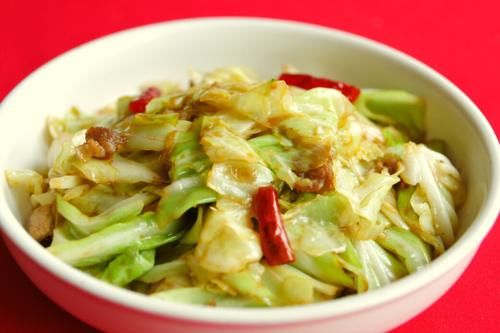 好吃|炒包菜，不要直接下锅炒，要想和饭店的一样好吃，就得多加1步