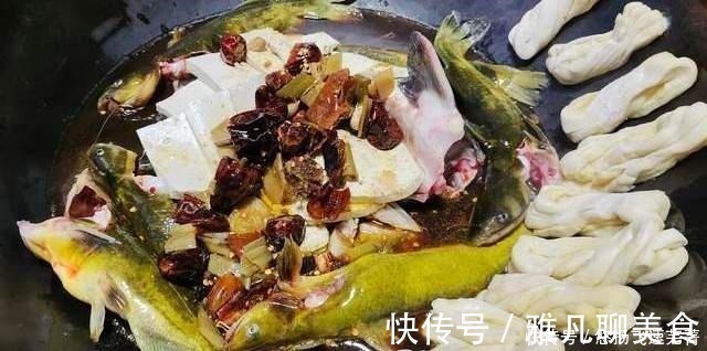 鱼肉|给鱼去腥用料酒是外行,记住这4点,鱼肉细嫩鲜美,没一点腥味