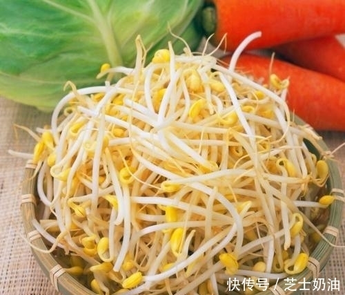 黄豆芽加此物搭配炒,常食大肚子平了,皮肤水嫩嫩,越来越年轻