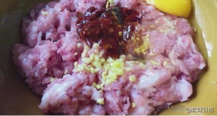 简单|天热了要多吃这菜,简单蒸一蒸,鲜嫩又美味,一上桌就抢光光