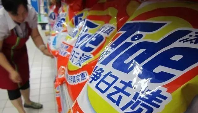 家家户户|把白糖倒进洗衣粉里太厉害了,家家户户都需要,回家赶紧试一试