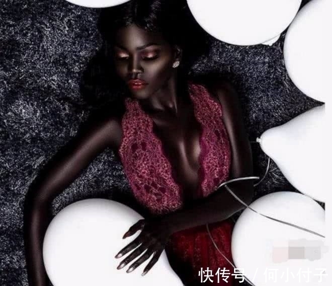 nyakim@世界上最美的黑人女子,让人惊奇不已,人称黑“皇后”