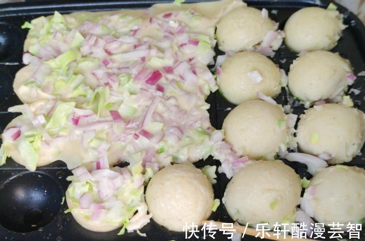 火爆大街的章鱼小丸子，自己在家动手也可以做成，轻松又简单