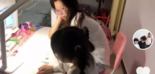 奇奇#杜新枝炫耀楷楷有博士名师团,田静晒悦悦自律学习,成效高下立判