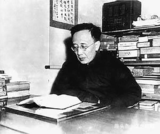 明定陵&郭沫若滥情、盗墓,也并非科学家,为何能当中科院首任院长