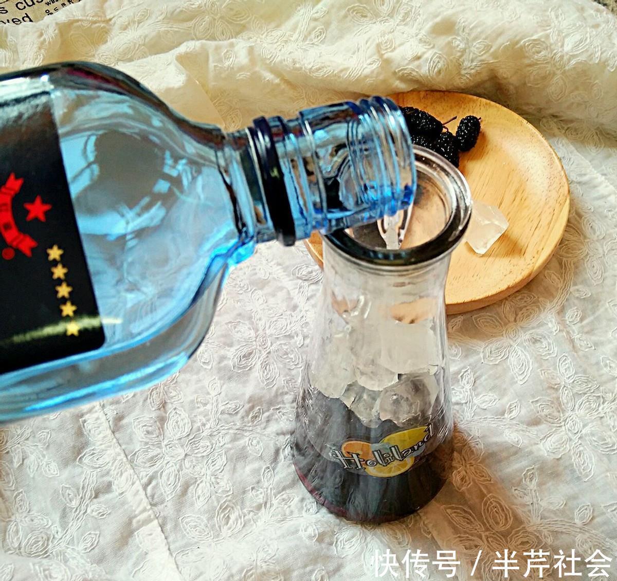 桑葚酒|别总去染发了,白头发的人多吃此果酒,坚持半个月,头发乌黑发亮