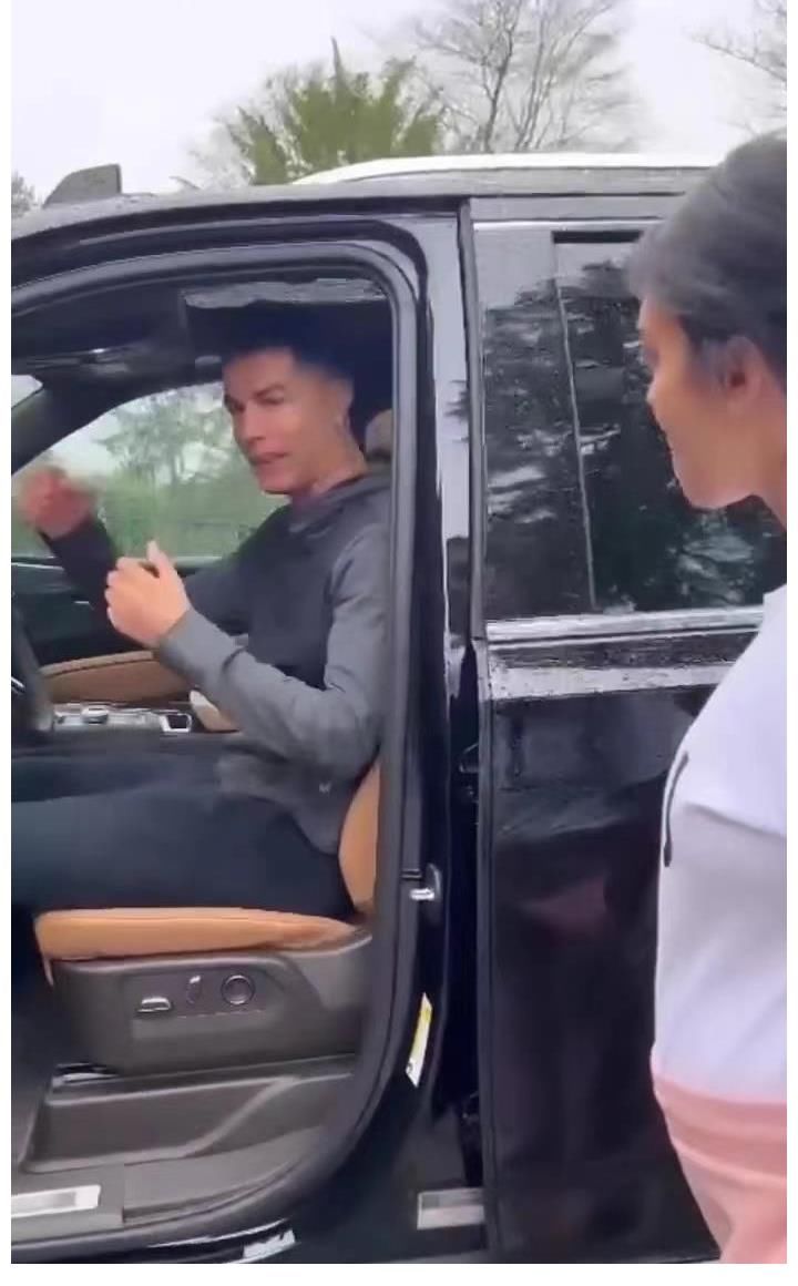 g63|C罗37岁生日，乔治娜再送百万豪车！球迷：还不到总裁周薪的一半